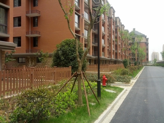 Cercas de jardim sustentáveis de WPC compostos facilmente montadas e personalizáveis