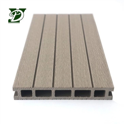 Decking WPC Durável de Baixa Manutenção para Exterior